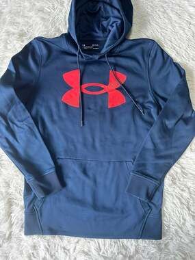 Men’s navy Under Armour ColdGear Hoodie small